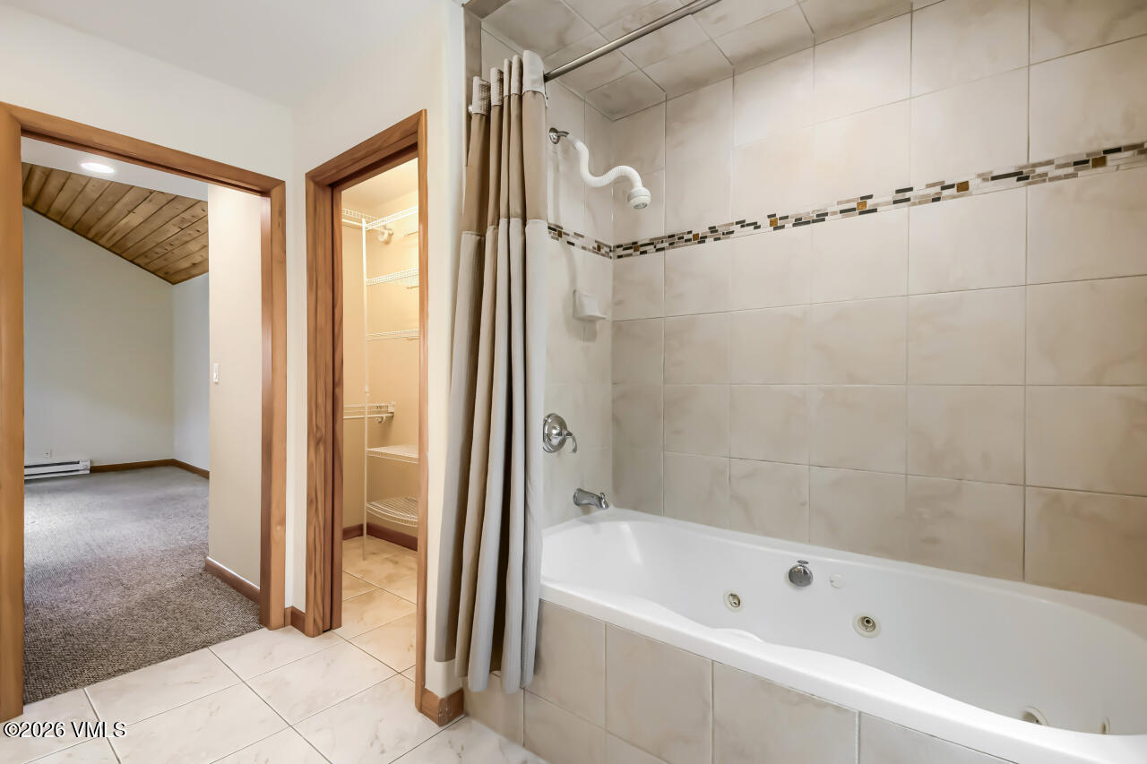225 Eagle Drive #5C