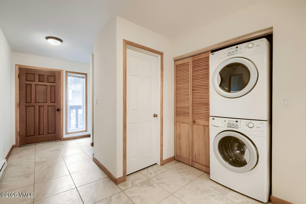 225 Eagle Drive #5C