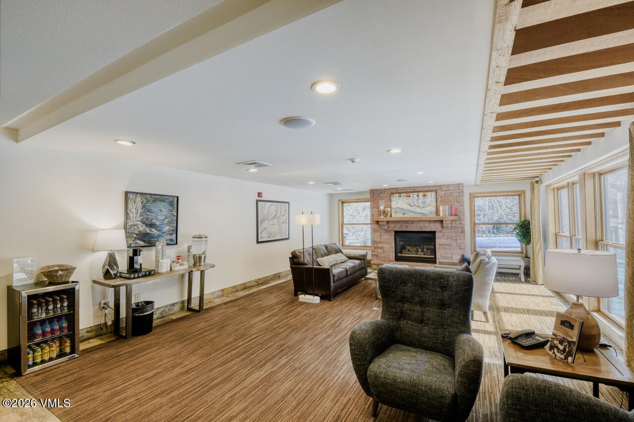 4600 Vail Racquet Club Unit: 4