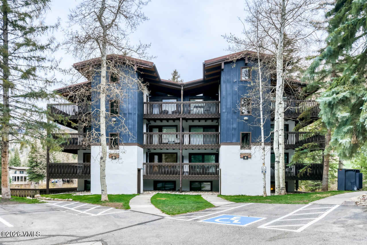 4600 Vail Racquet Club Unit: 4