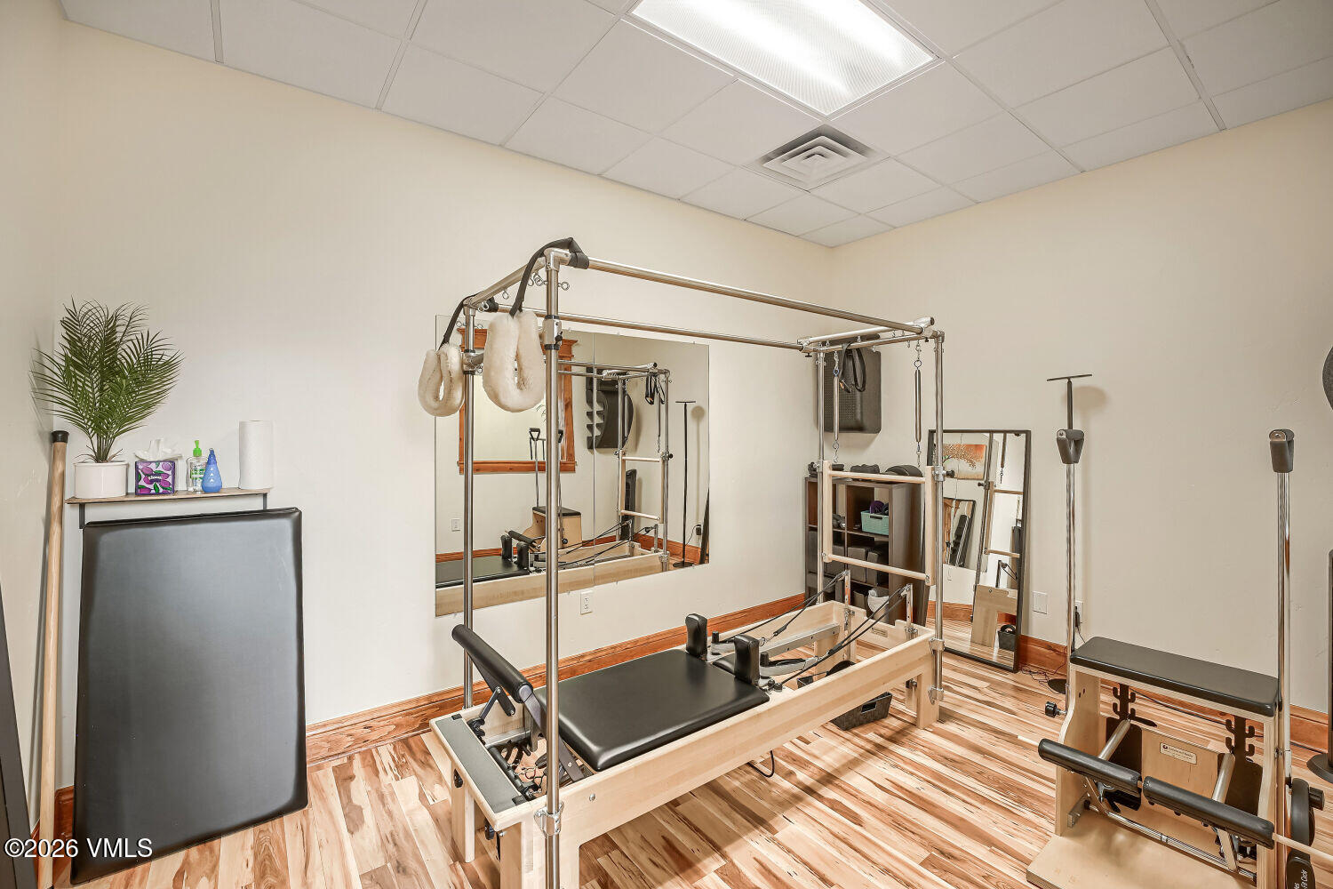 210 Edwards Village Boulevard Unit: D-207