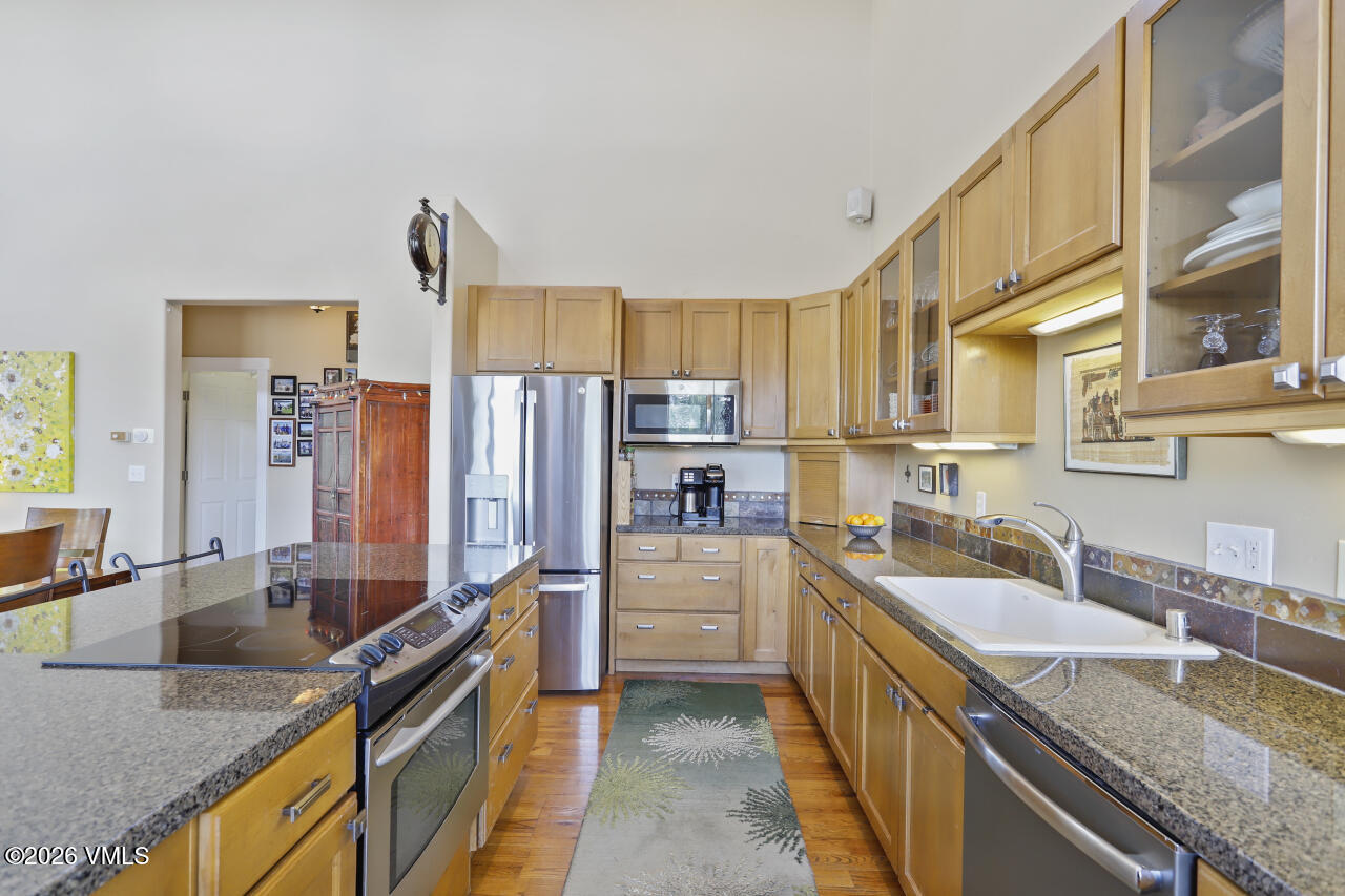 232 Tanager Circle