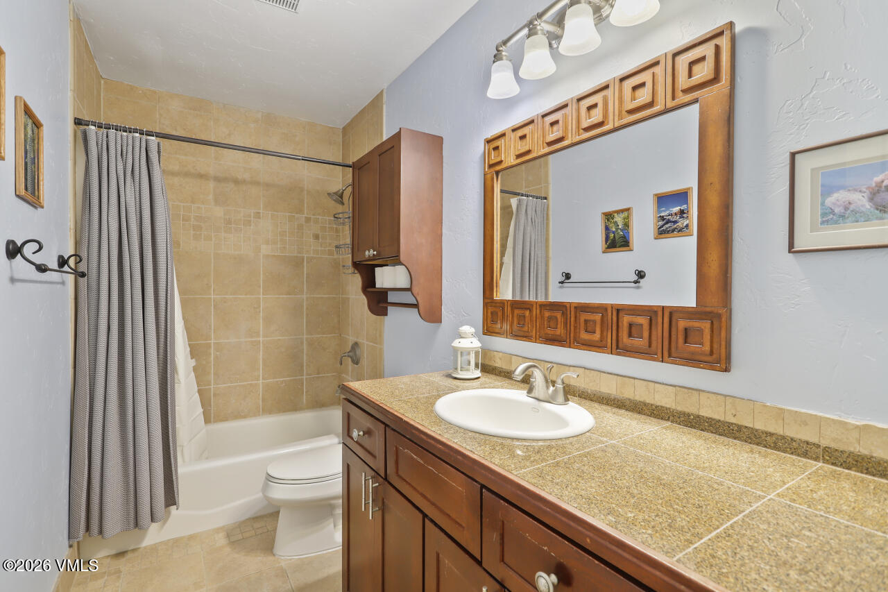 232 Tanager Circle