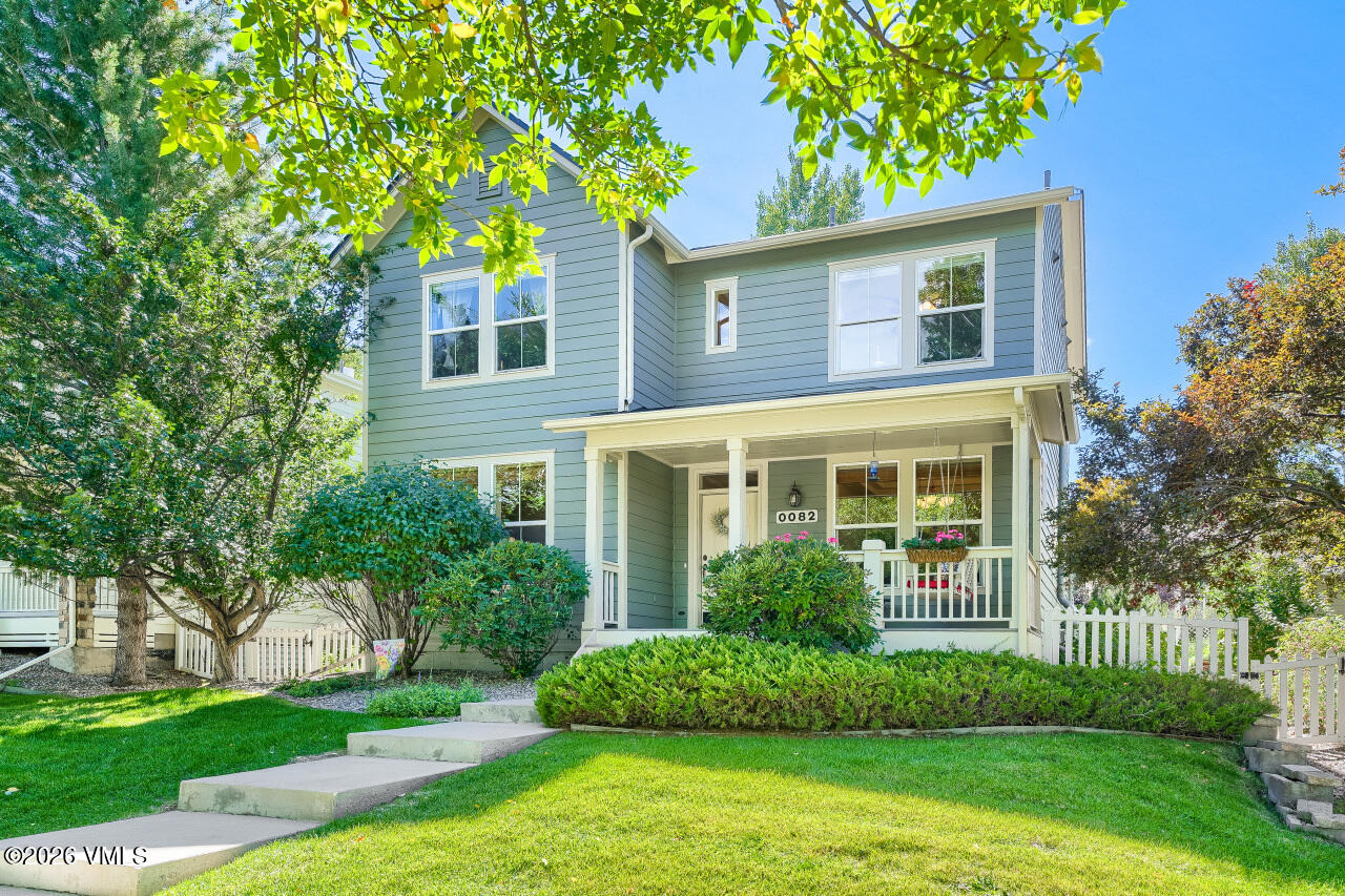 82 Longview Avenue