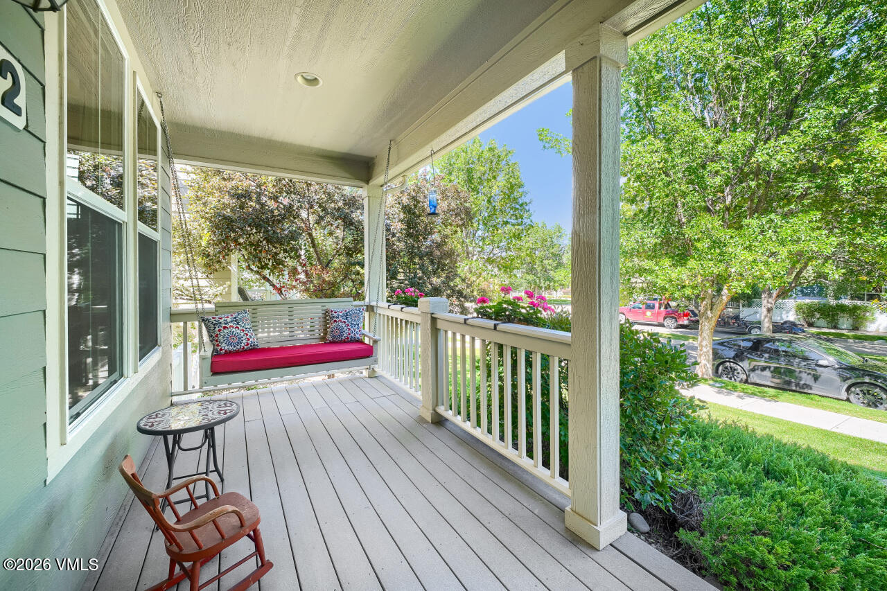 82 Longview Avenue