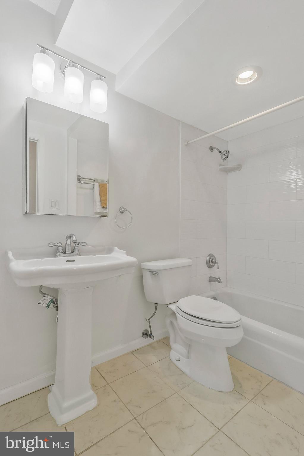 1816 NEW HAMPSHIRE AVENUE NW 303