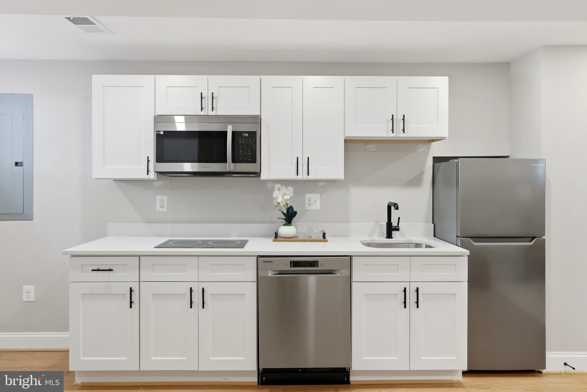 910 WESTMINSTER STREET NW