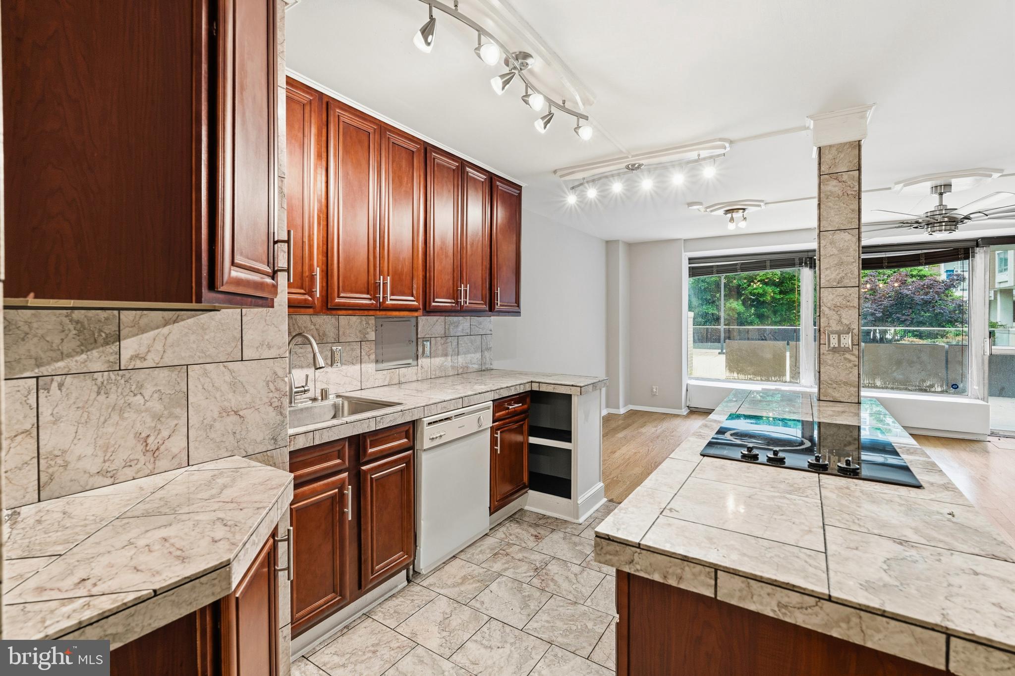 410 O STREET SW 106