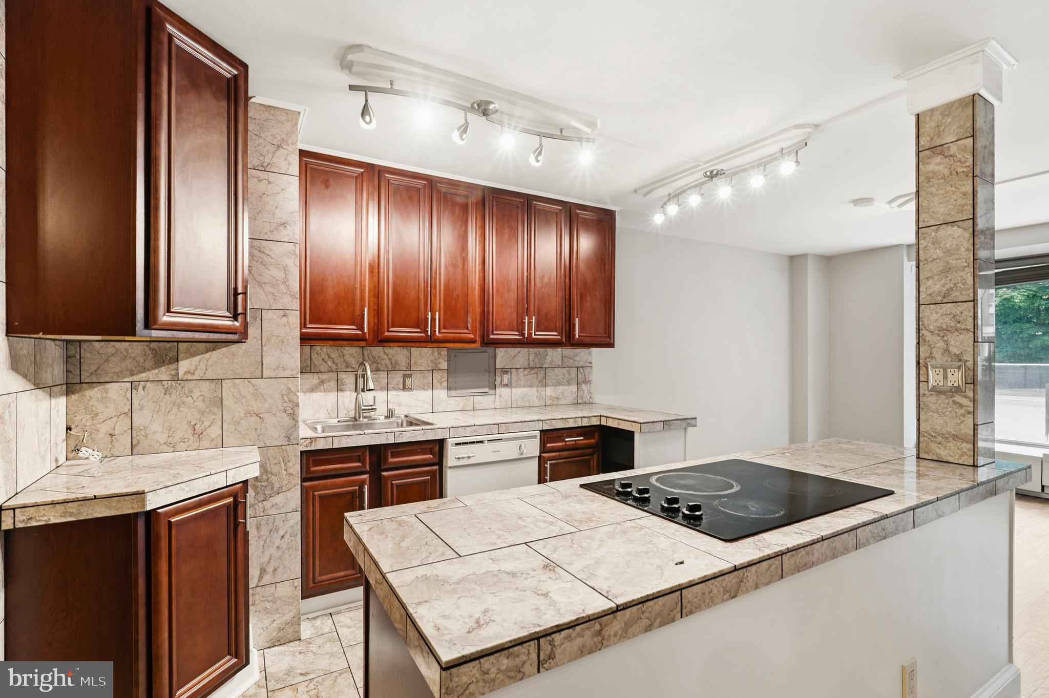 410 O STREET SW 106