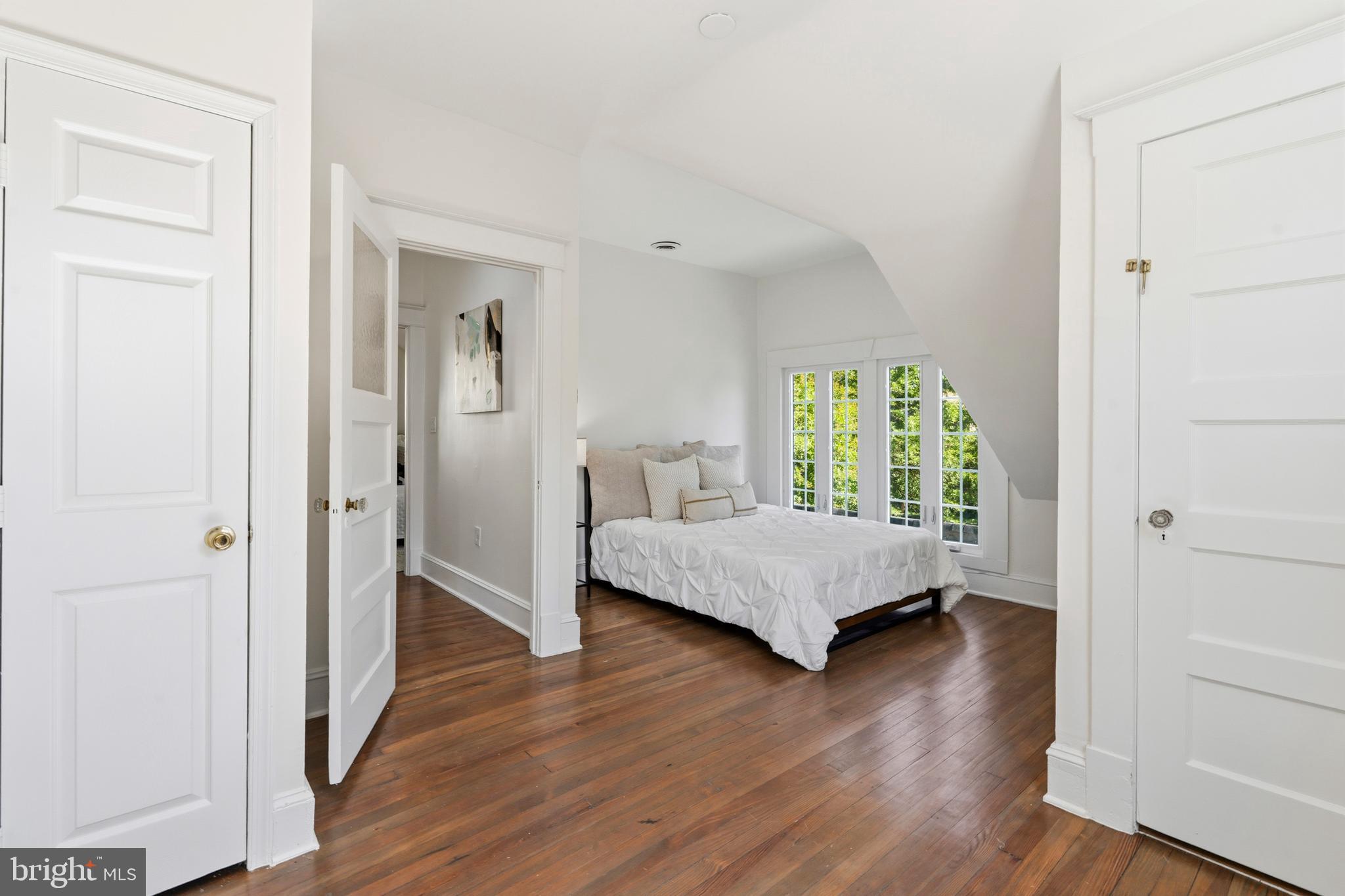 1355 MONTAGUE STREET NW
