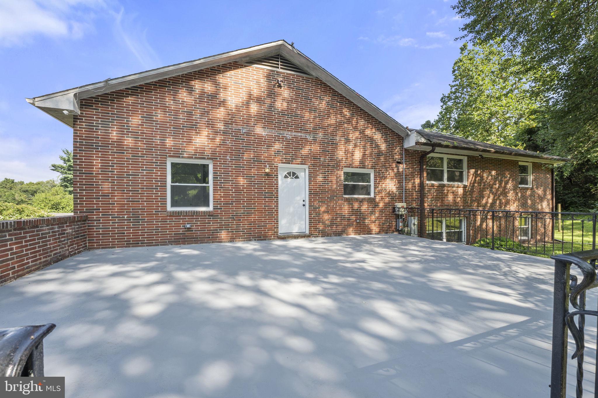 7410 HAWKINS DRIVE