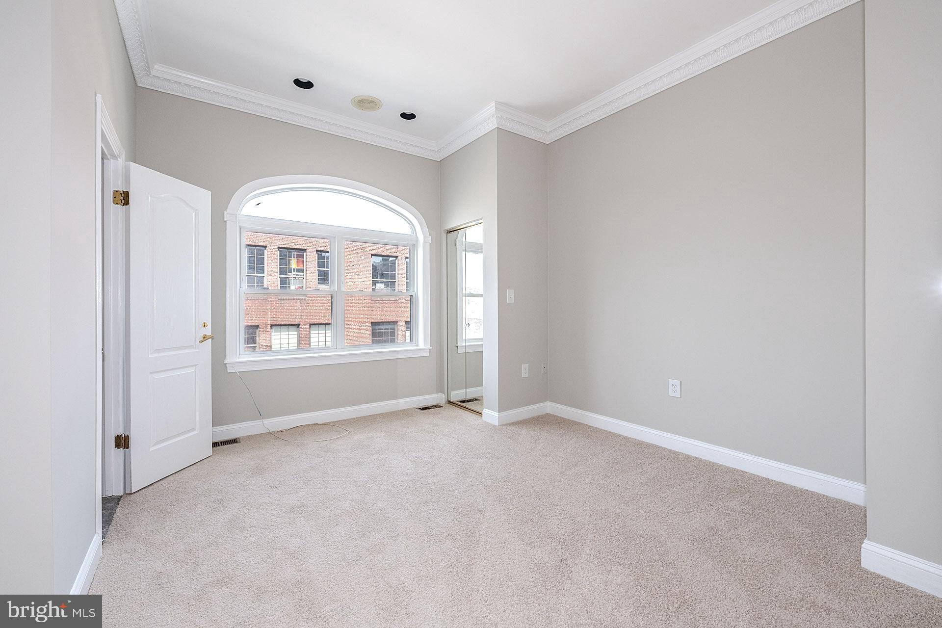 213 S HIGH STREET