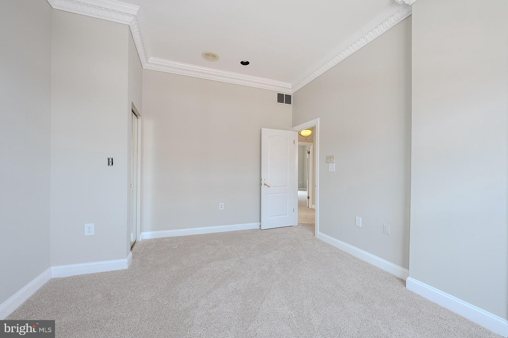 213 S HIGH STREET