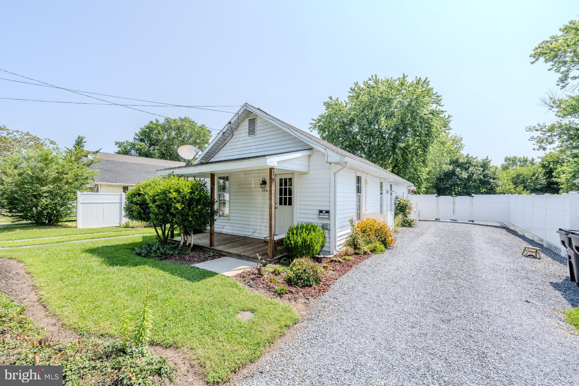 106 N SCHOOL STREET