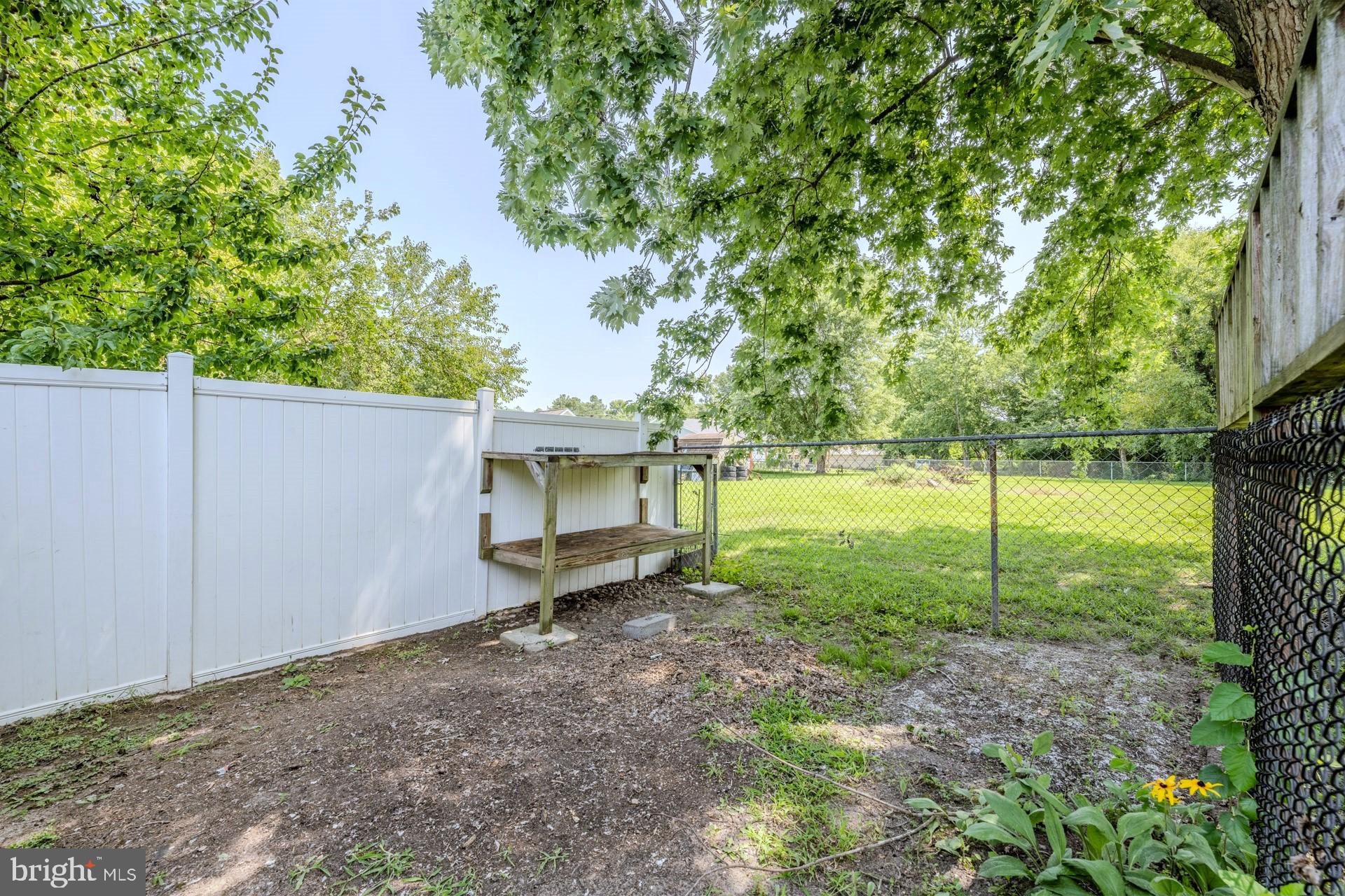 106 N SCHOOL STREET