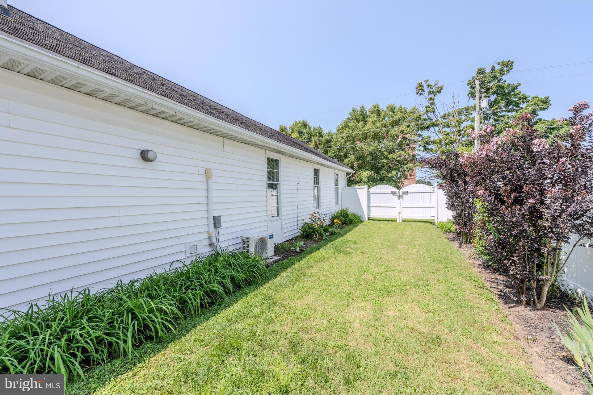106 N SCHOOL STREET