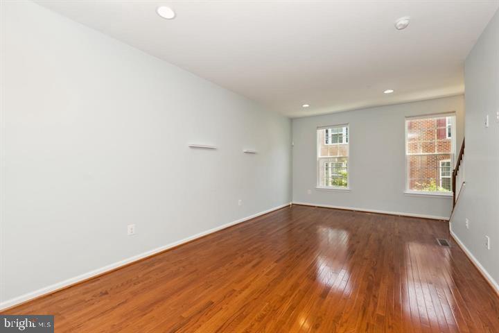 7241 YESTERDAY LANE