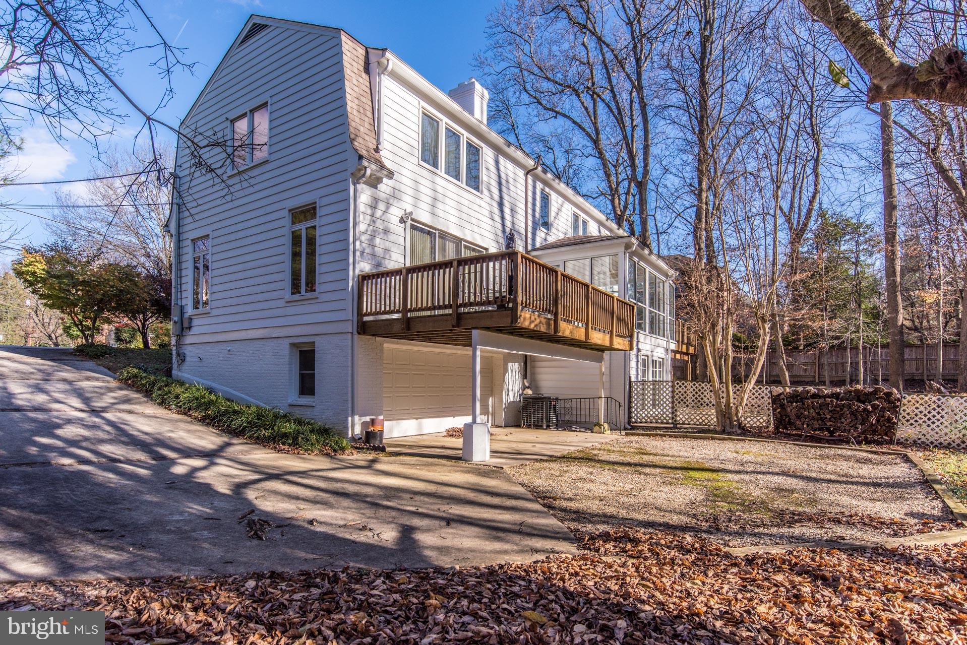 7028 HEATHERHILL ROAD