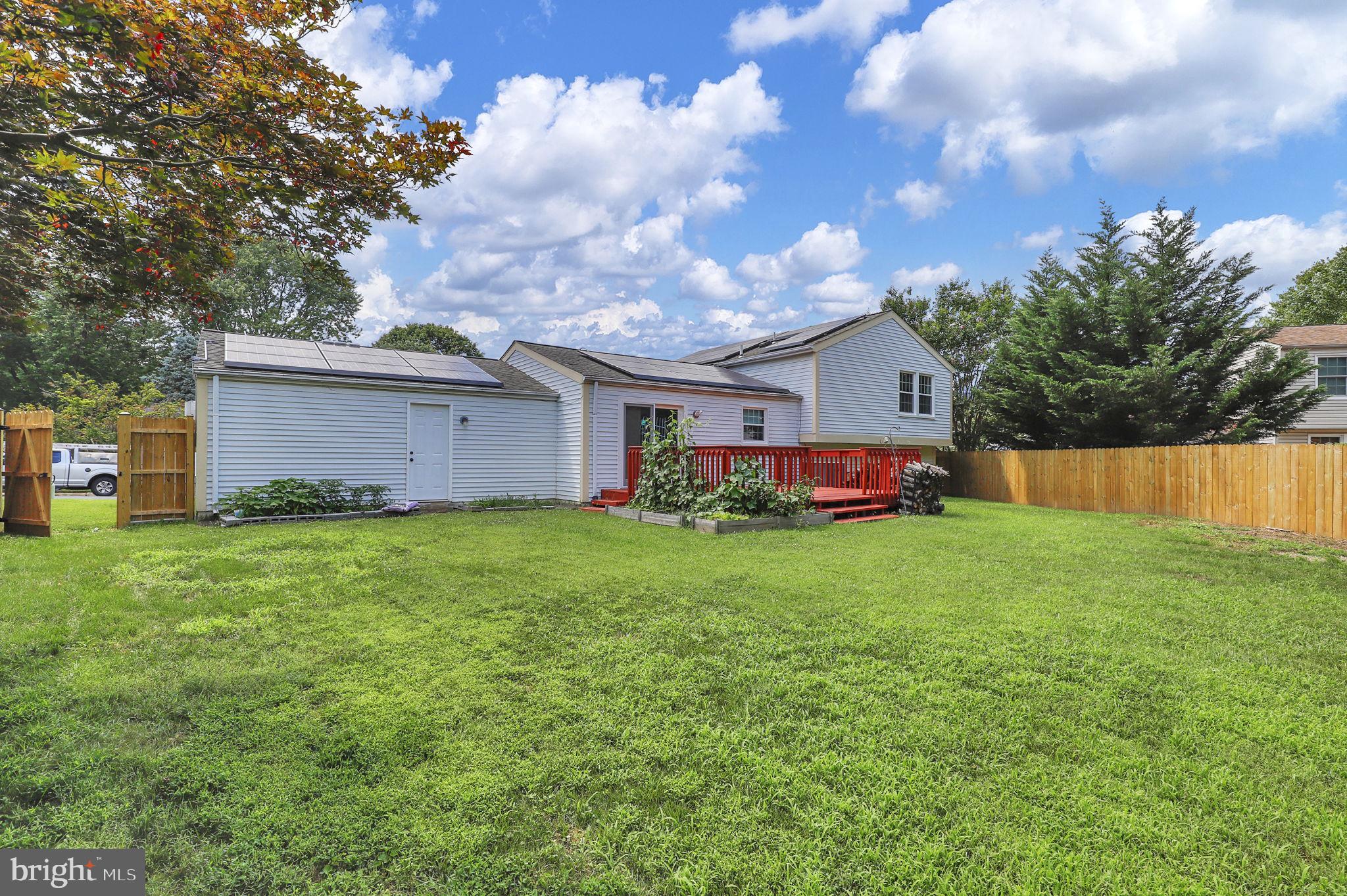 18717 BLUE VIOLET LANE