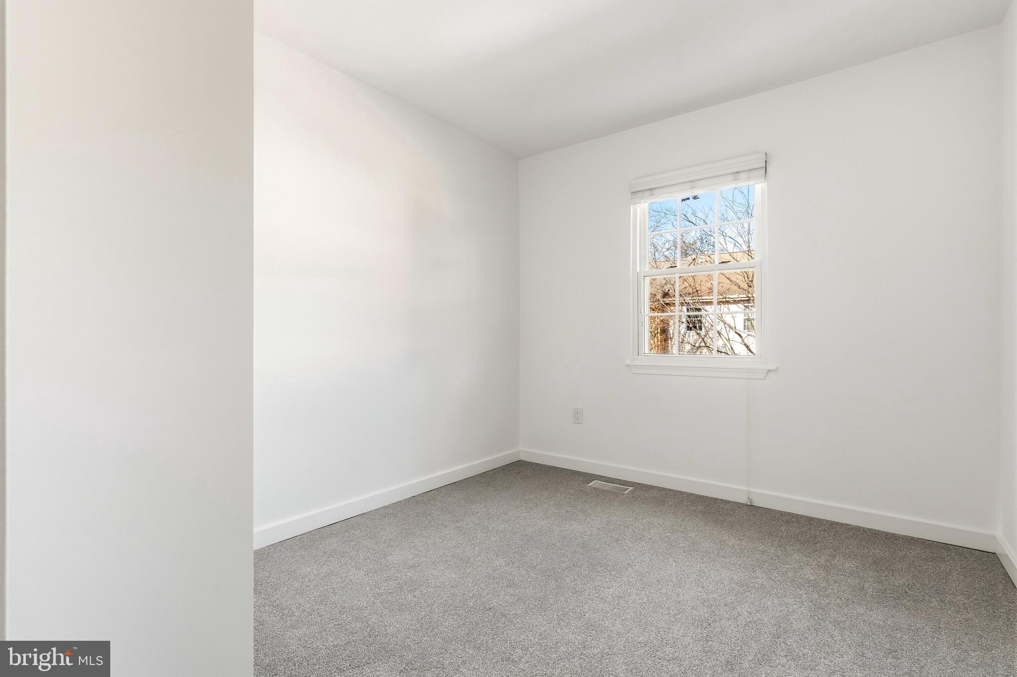 15727 AMBIANCE DRIVE