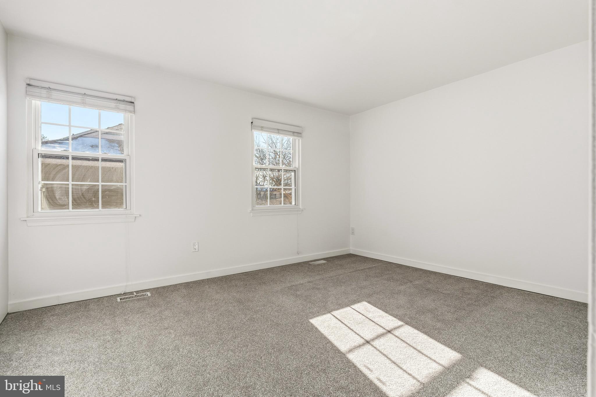 15727 AMBIANCE DRIVE