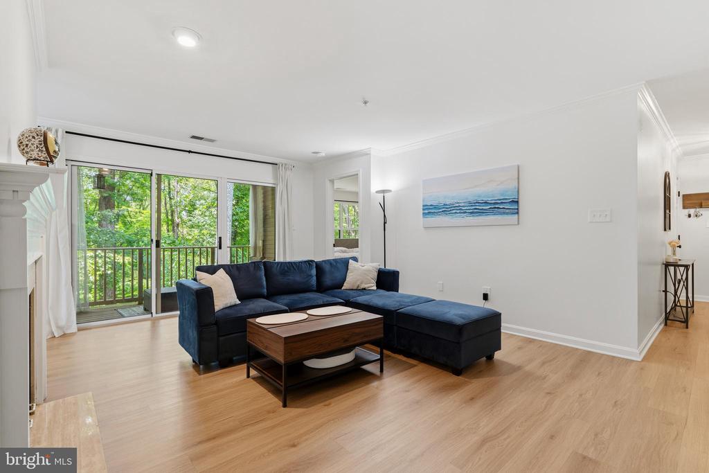 111 TIMBERBROOK LANE 202