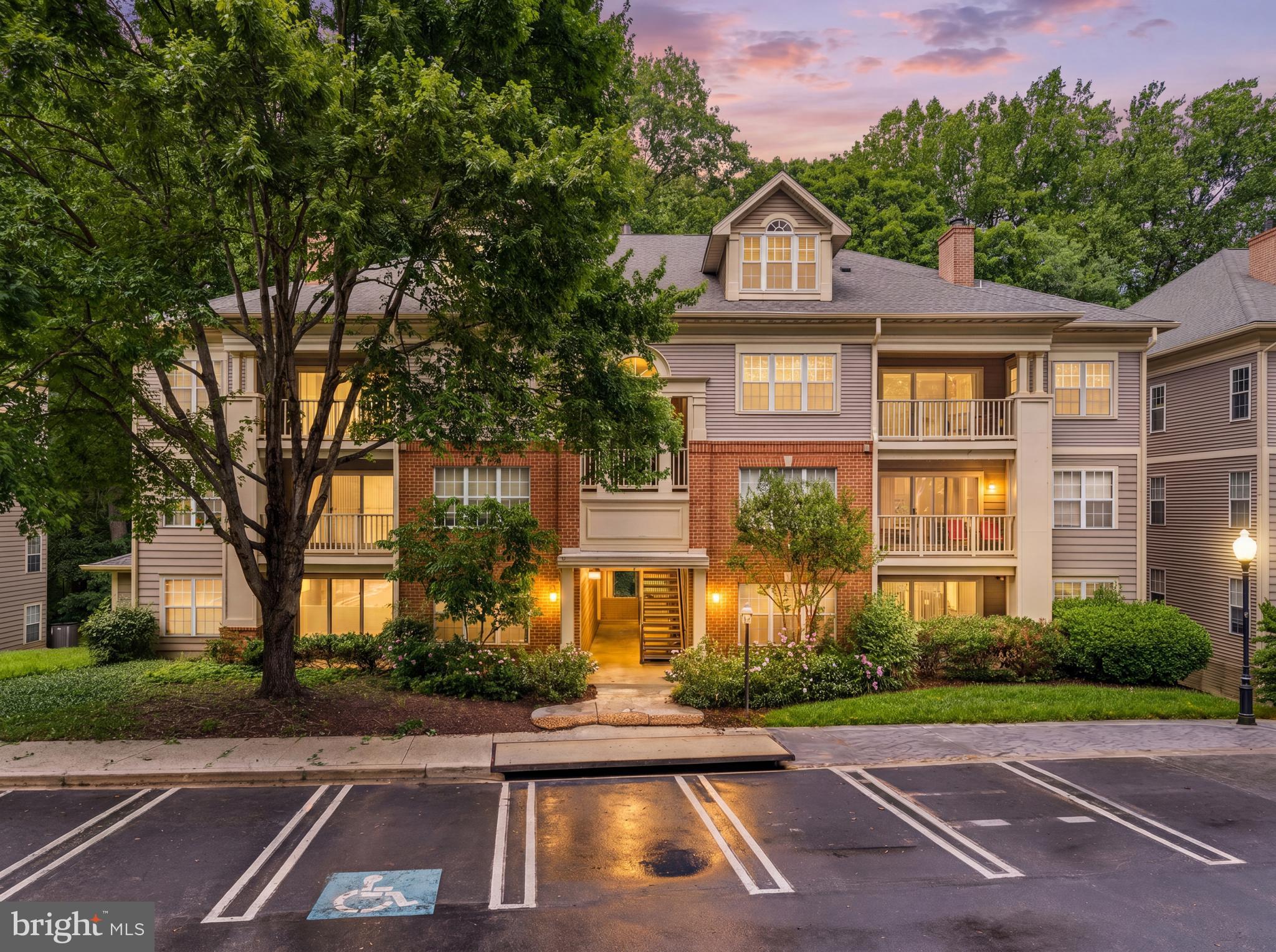 111 TIMBERBROOK LANE 202