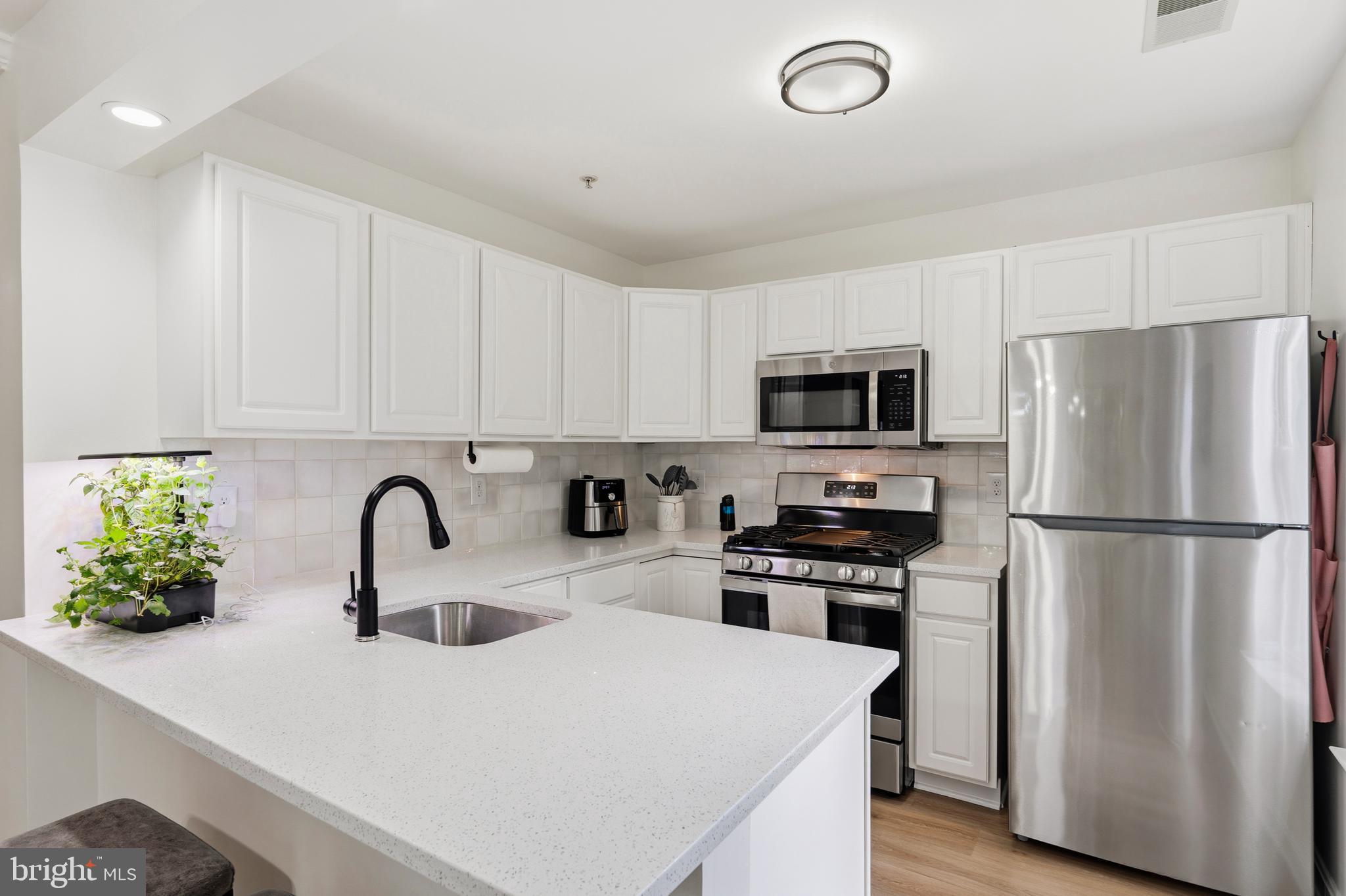 111 TIMBERBROOK LANE 202
