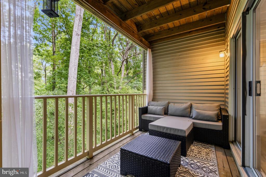 111 TIMBERBROOK LANE 202