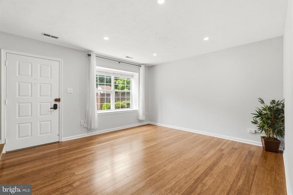 15711 AMBIANCE DRIVE