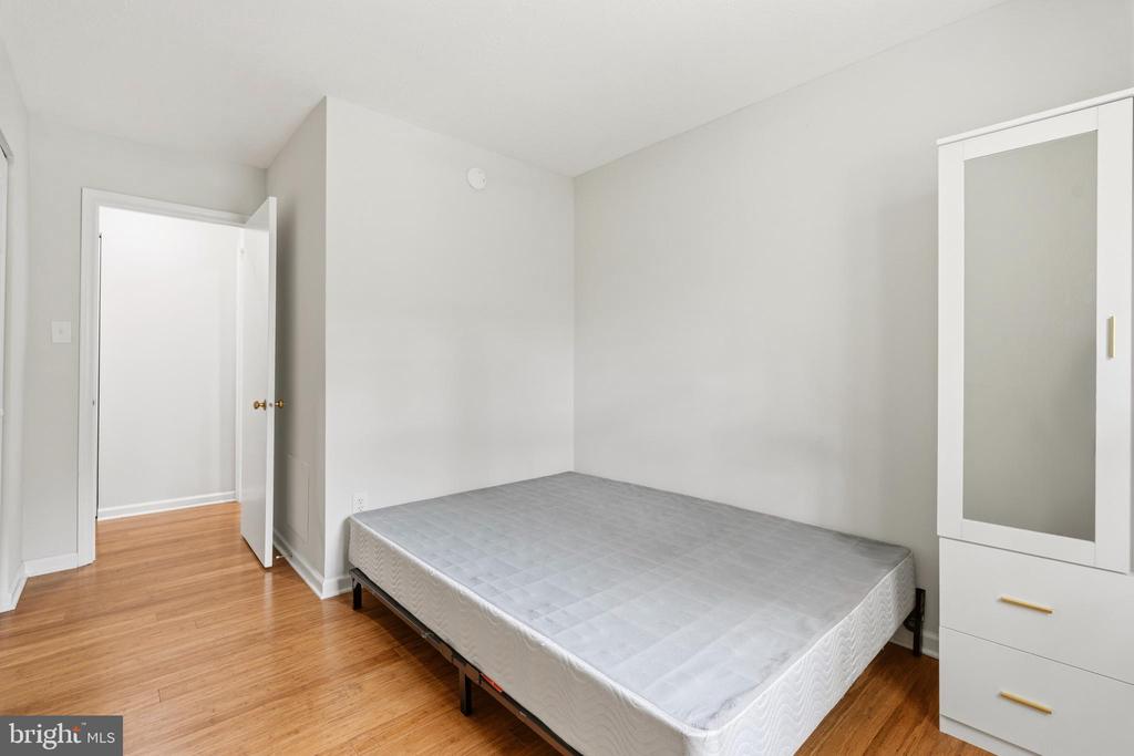 15711 AMBIANCE DRIVE