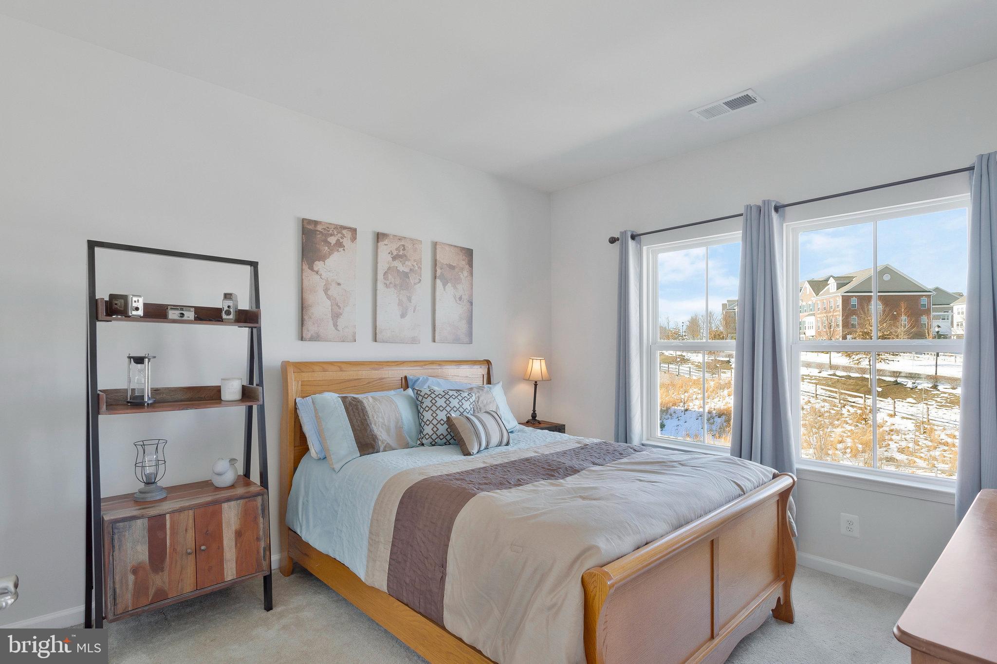 2802 MEDSTEAD LANE