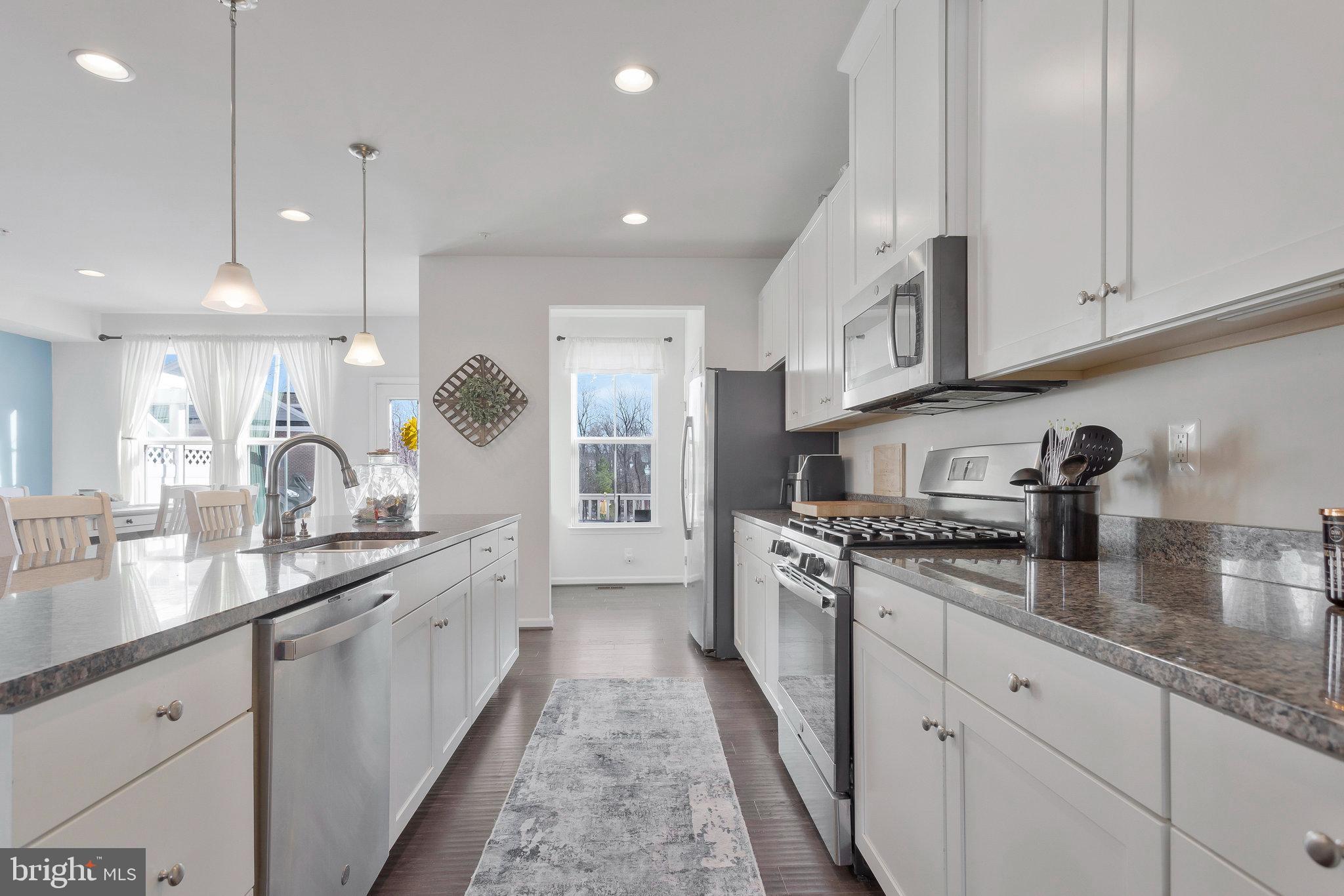 2802 MEDSTEAD LANE