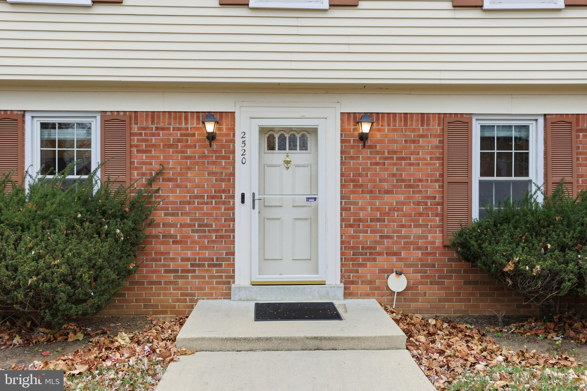 2520 BELLEFIELD COURT