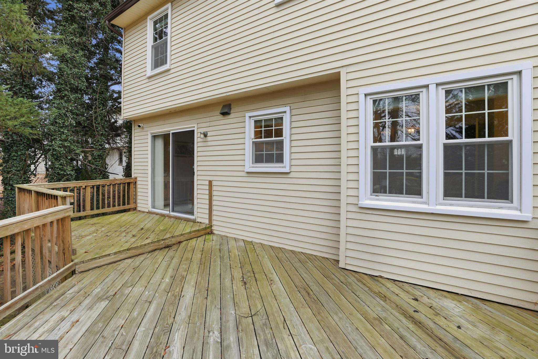 2520 BELLEFIELD COURT