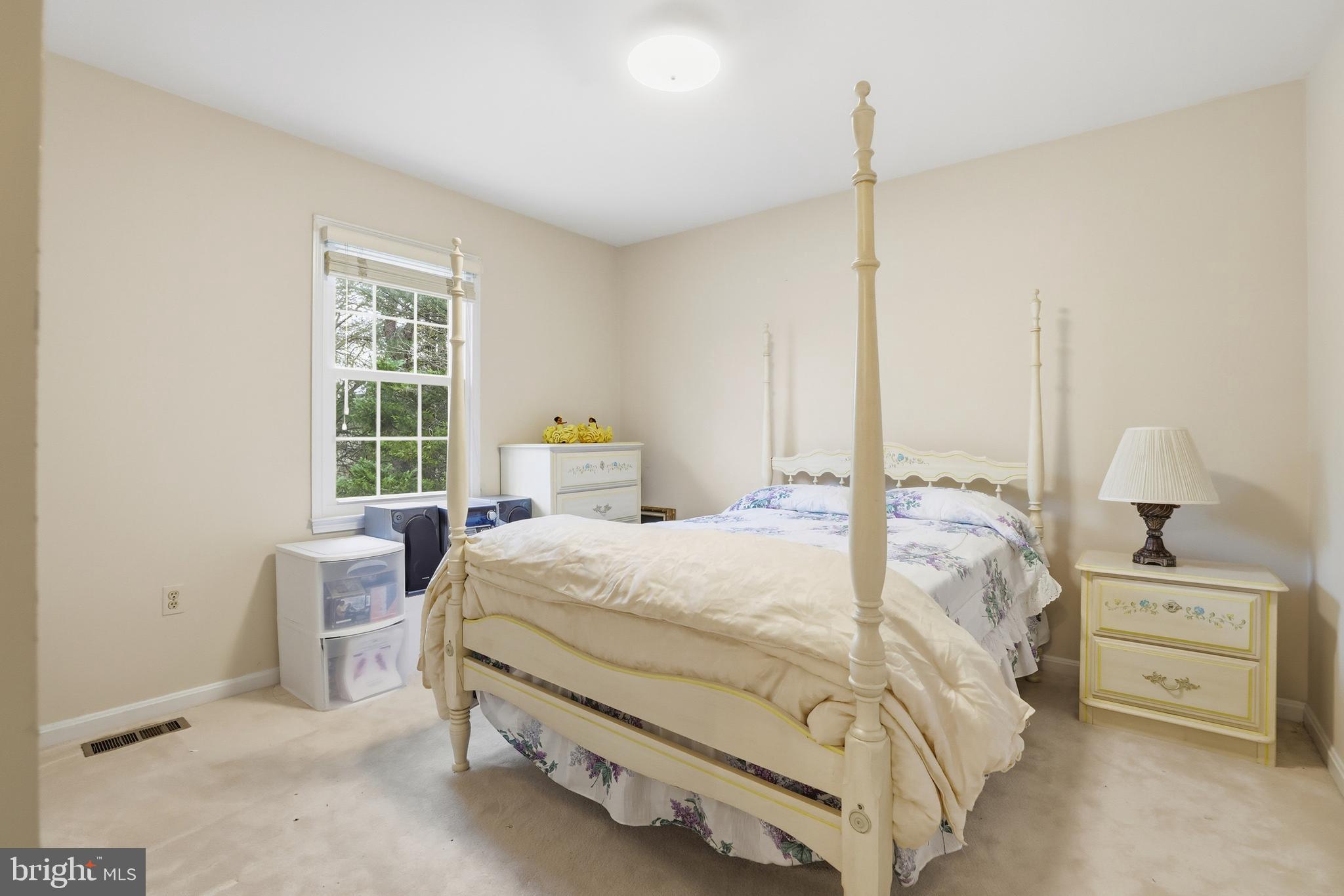 2520 BELLEFIELD COURT