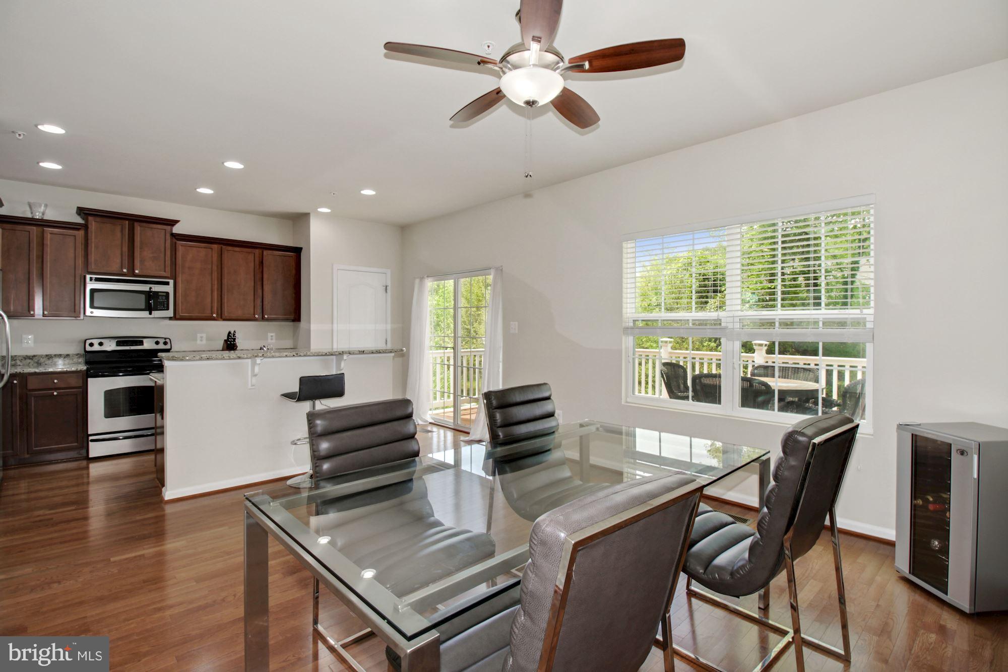 2221 CONGRESBURY PLACE