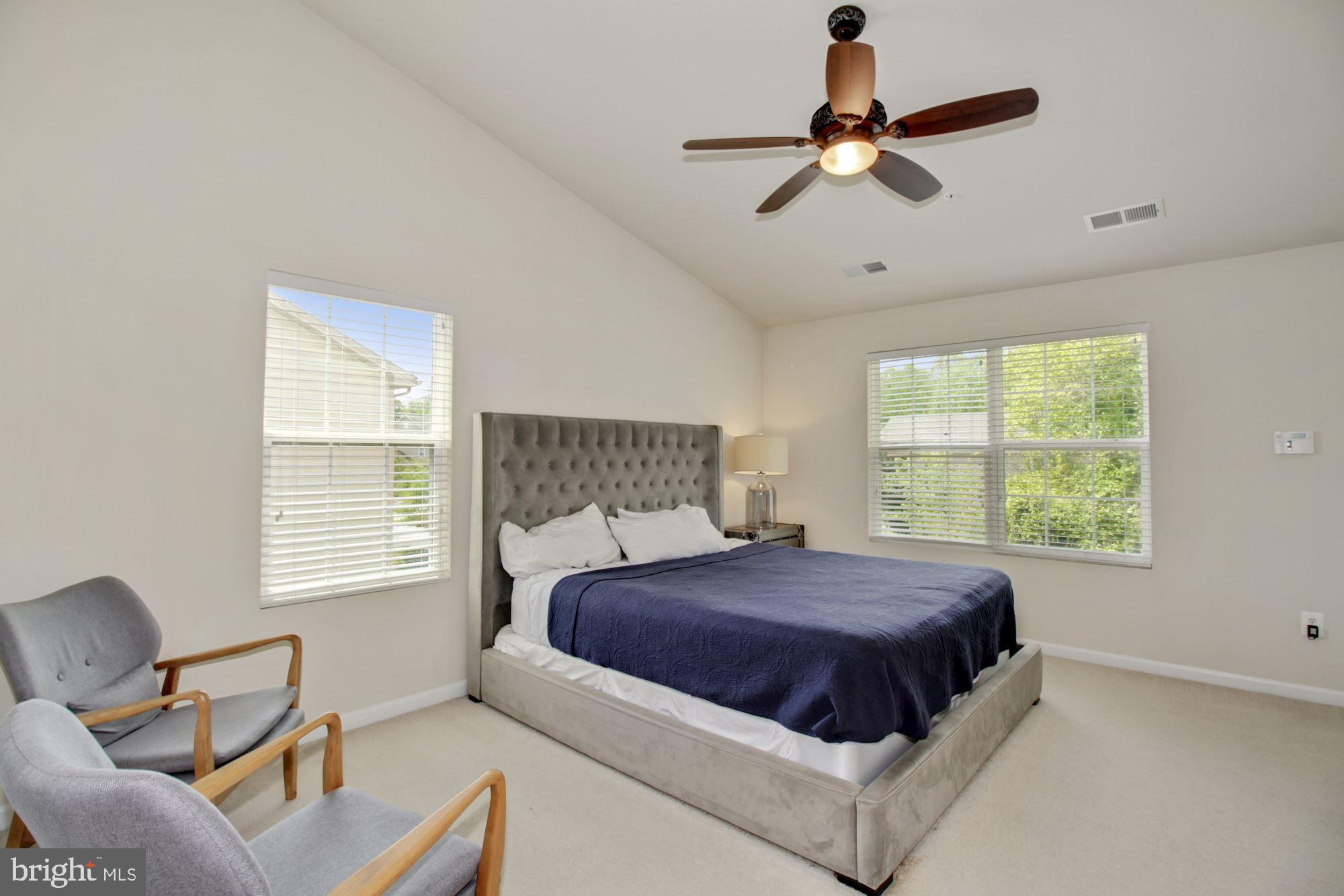 2221 CONGRESBURY PLACE