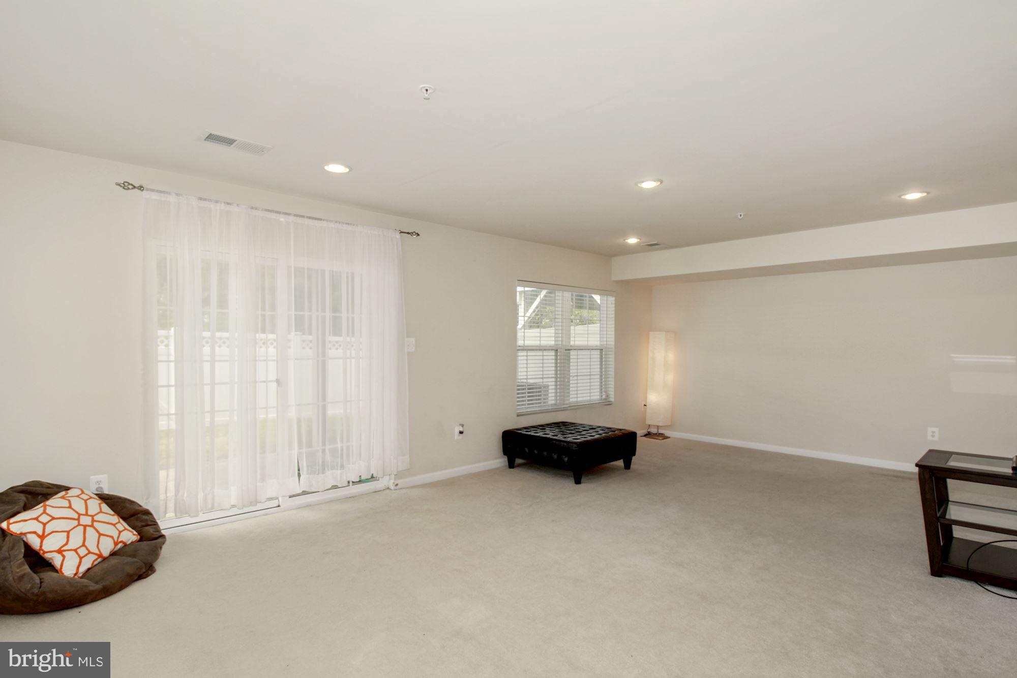 2221 CONGRESBURY PLACE
