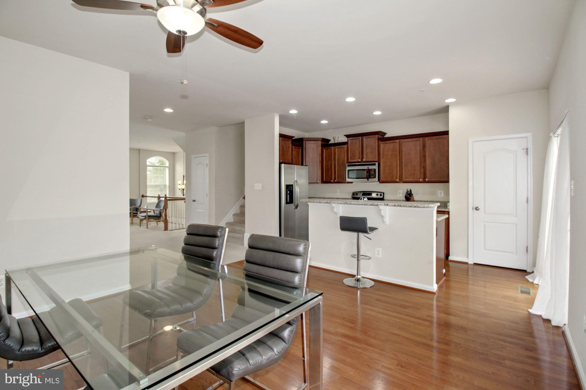 2221 CONGRESBURY PLACE