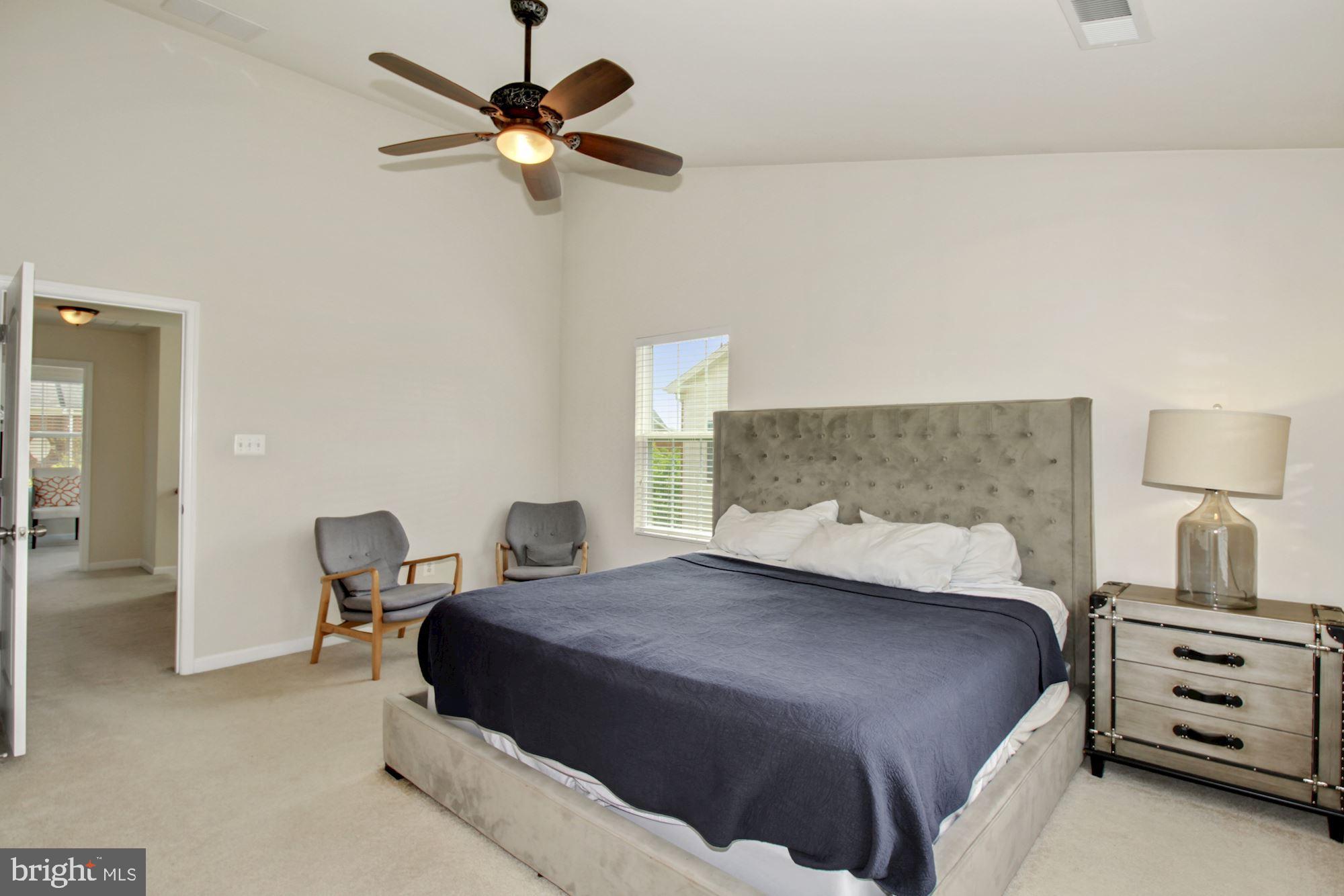 2221 CONGRESBURY PLACE
