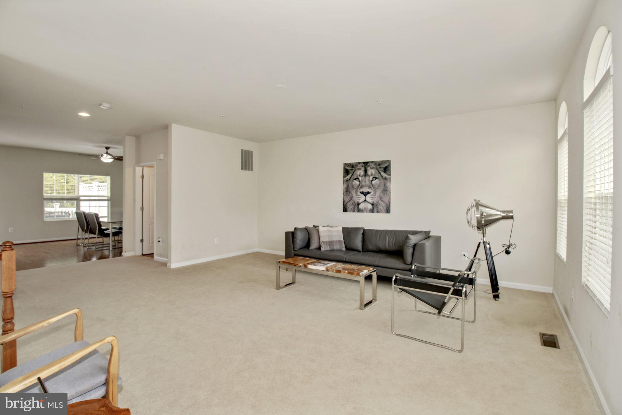 2221 CONGRESBURY PLACE