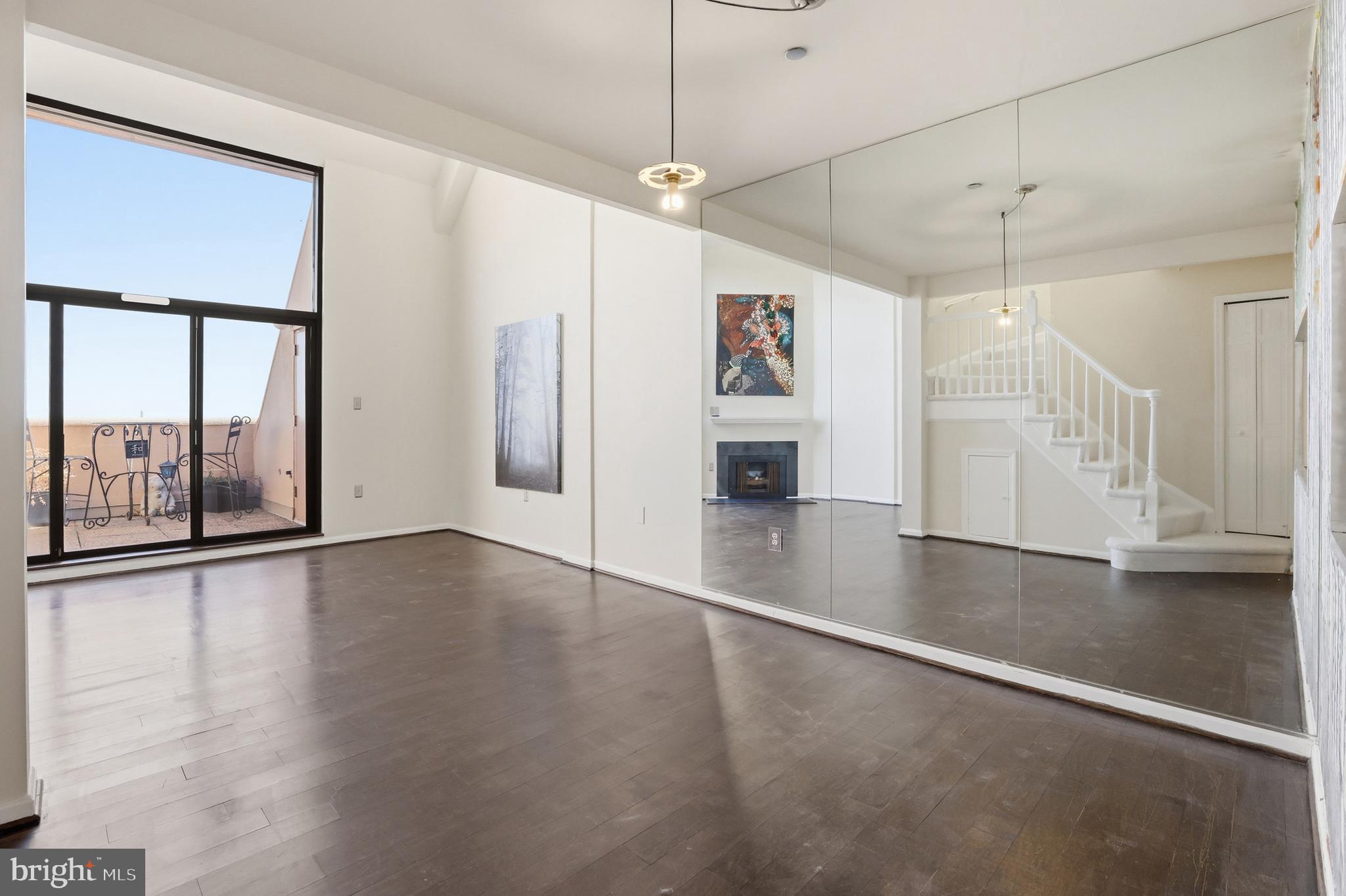 1301 N COURTHOUSE ROAD N 1804