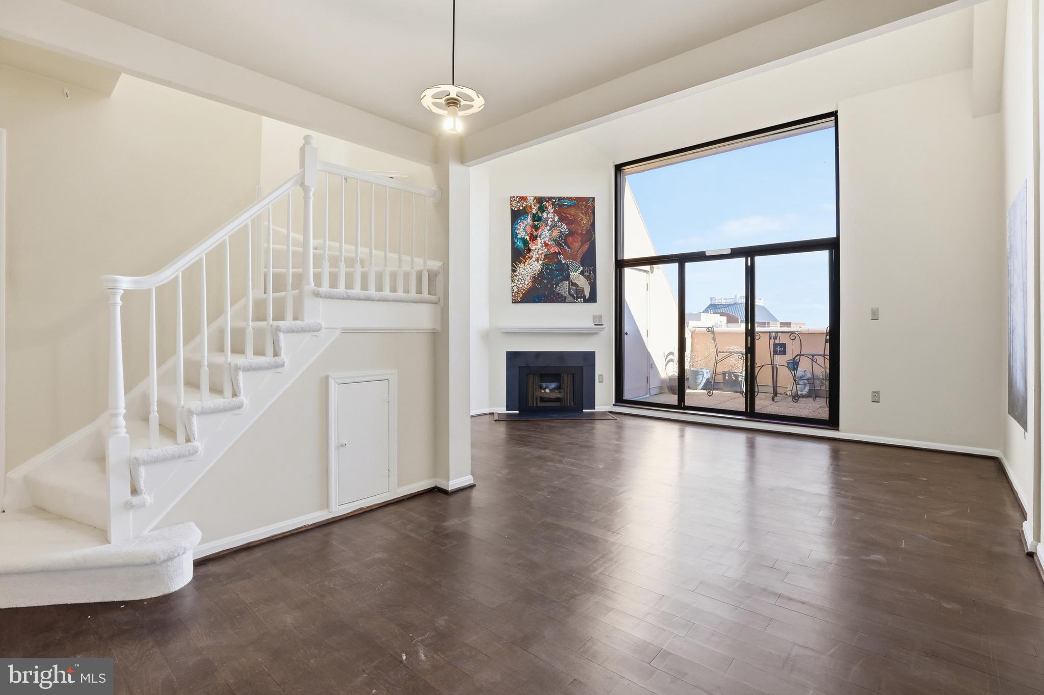 1301 N COURTHOUSE ROAD N 1804