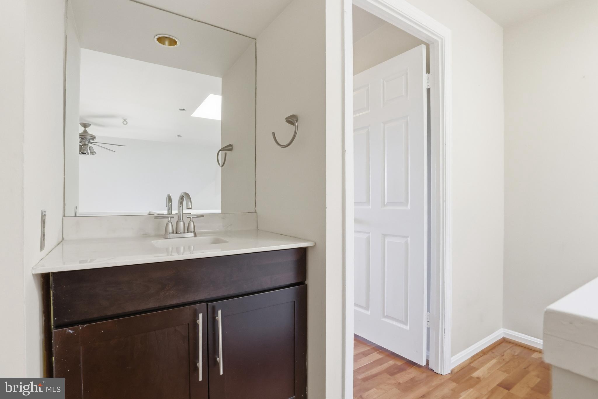 1301 N COURTHOUSE ROAD N 1804