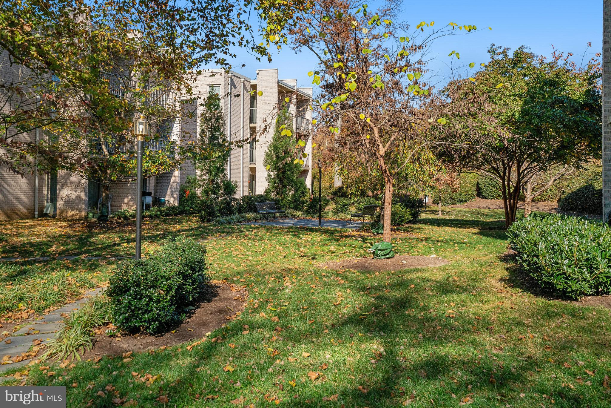26 CANTERBURY SQUARE 102