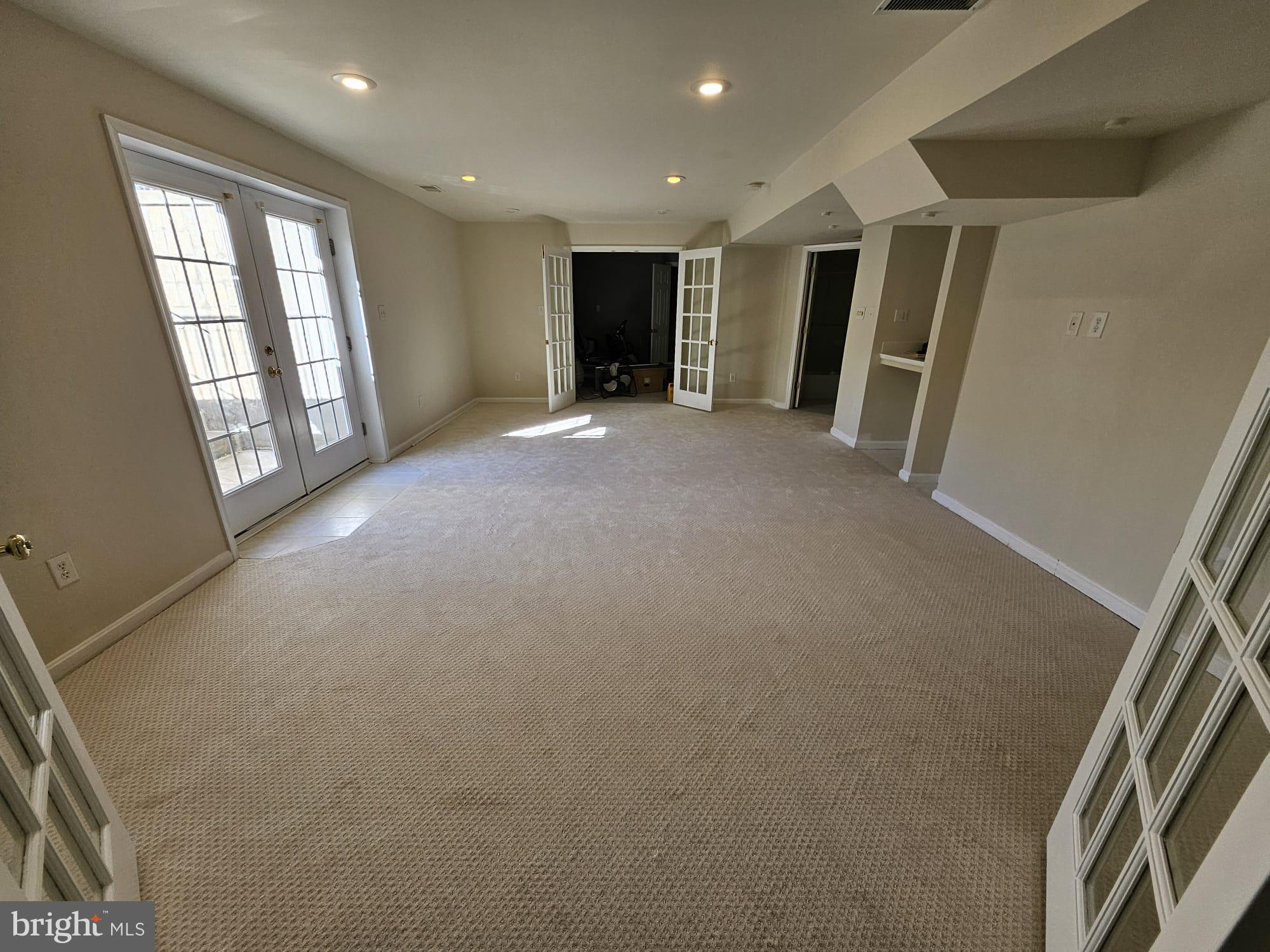 413 FREMONT COURT