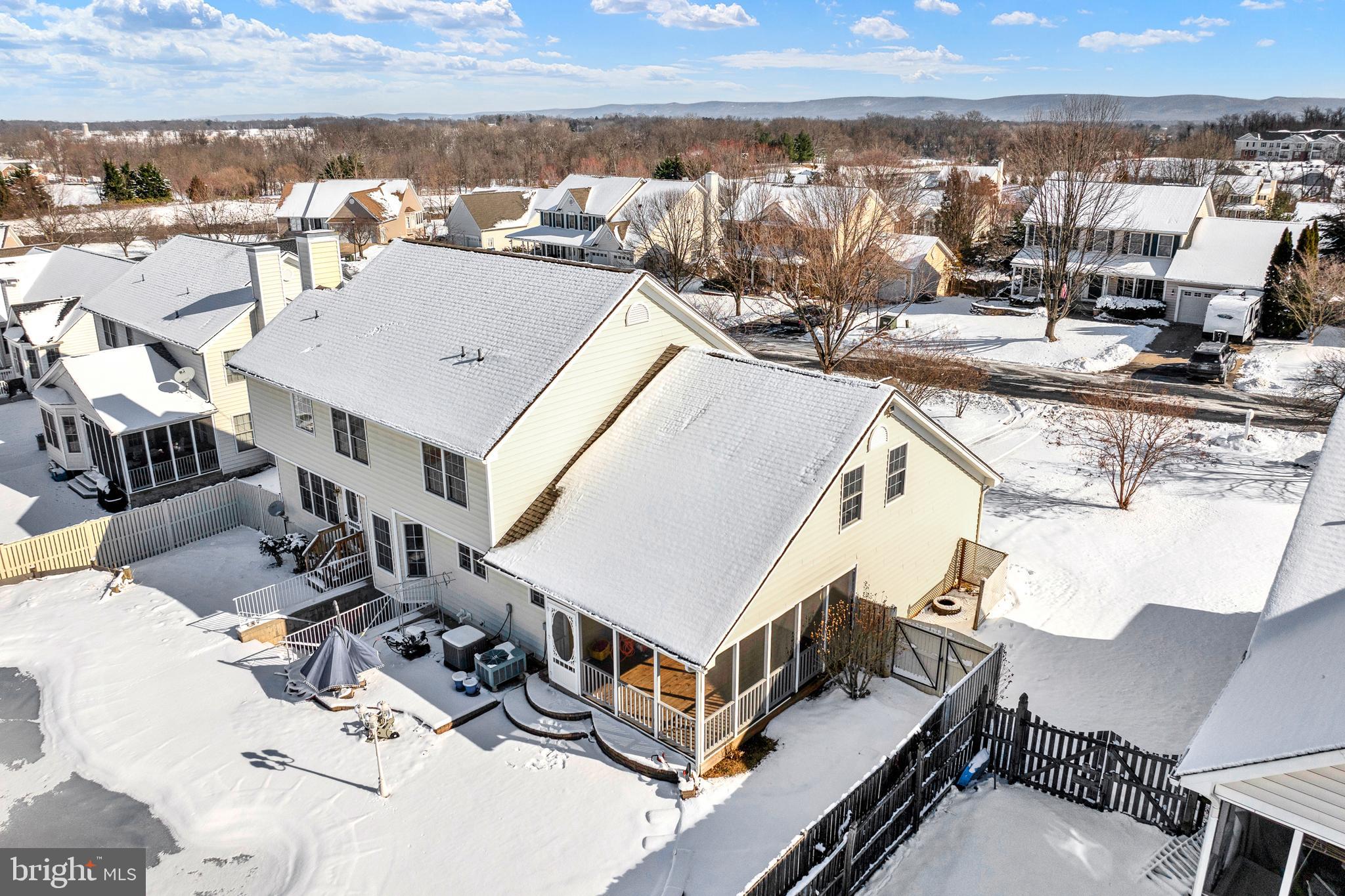 413 FREMONT COURT