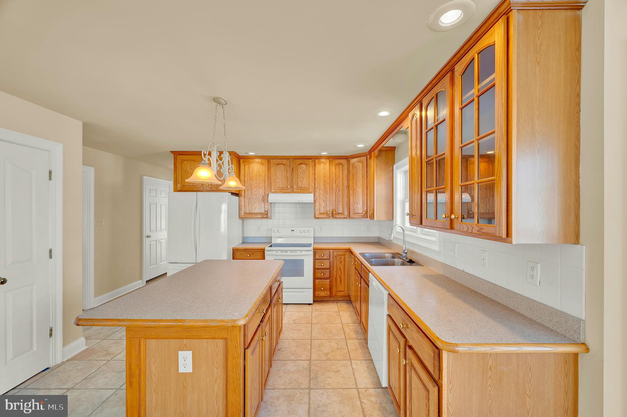 413 FREMONT COURT