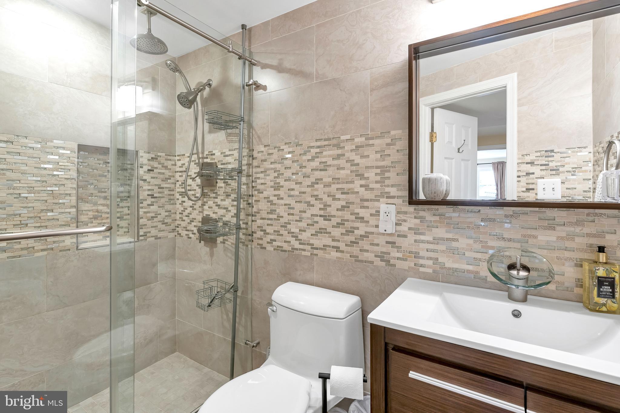 968 N ROCHESTER STREET